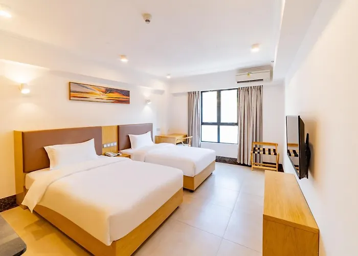 Cinco Oceanos Hotel 3*
