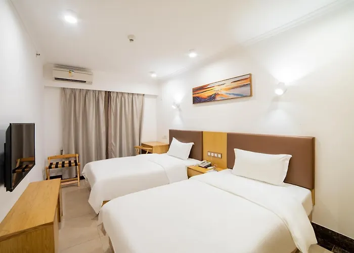 Cinco Oceanos Hotel 3*